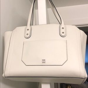 White shoulder bag